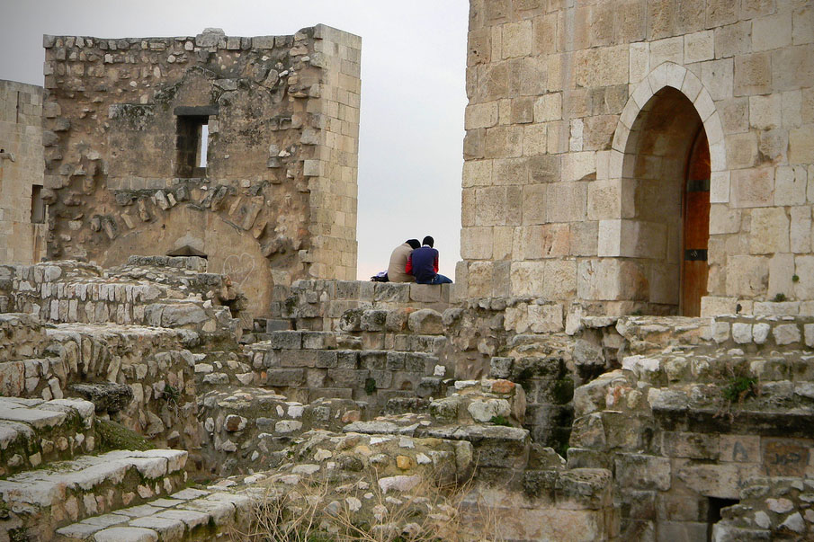 Un couple en haut de la citadelle d'Alep (photo flickr/ 