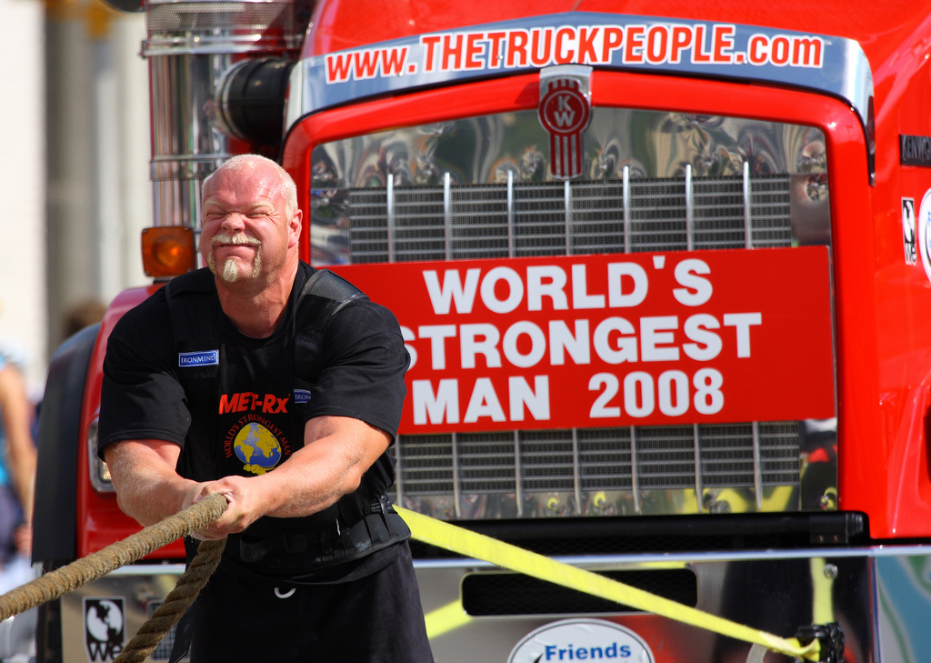 Magnus Samuelsson au “World’s Strongest Man”, en 2008, (photo flickr/Jason Means)