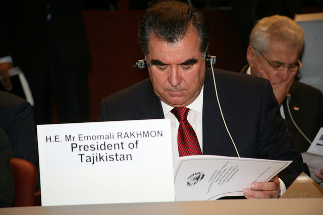 Le président tadjik Emomali Rakhmon en 2009. (Photo Flickr/  worldmetorg)