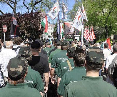 Manifestation des militants de Jobbik lors d'une réunion d'un congrès juif à Budapest, en mai 2013.