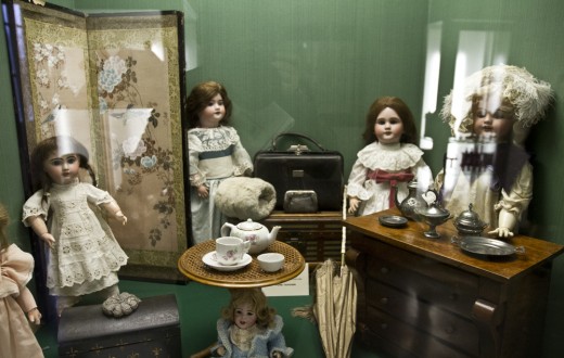 Une collection de poupées du musée Marius-Audin (69)