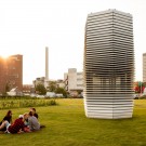 La Free Smog Tower peut filtrer un million de mètres cubes d'air par heure. (photo Studio Roosegaarde)