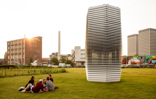 La Free Smog Tower peut filtrer un million de mètres cubes d'air par heure. (photo Studio Roosegaarde)