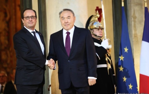 En visite en France le 5 novembre dernier, le président Nazarbayev a réaffirmé le partenariat stratégique entre la France et le Kazakhstan lancé en 2008. Des contrats entre des entreprises des deux pays ont été signés. (photo Elysée)