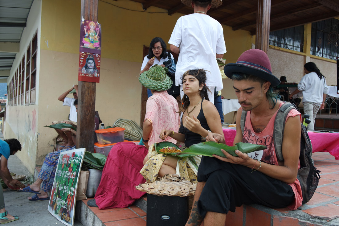 Des résidents de la communauté de Chambalabamba. (Photo Grégoire Nartz/8e étage)