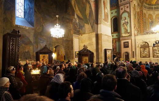 Une messe dans la cathédrale orthodoxe de Tbilissi.
(Photo Flickr/ tamasmatusik)