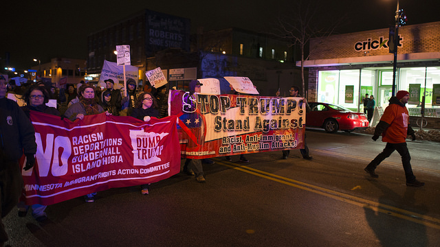 Une marche anti-Trump à Minneapolis en novembre dernier.
(Photo Flickr/ 
Fibonacci Blue)