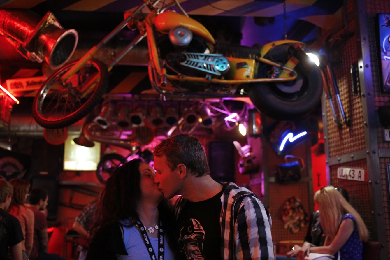 Andrei et Yulia viennent régulièrement au Motor Bar. (photos Laurent Carre/8e étage)